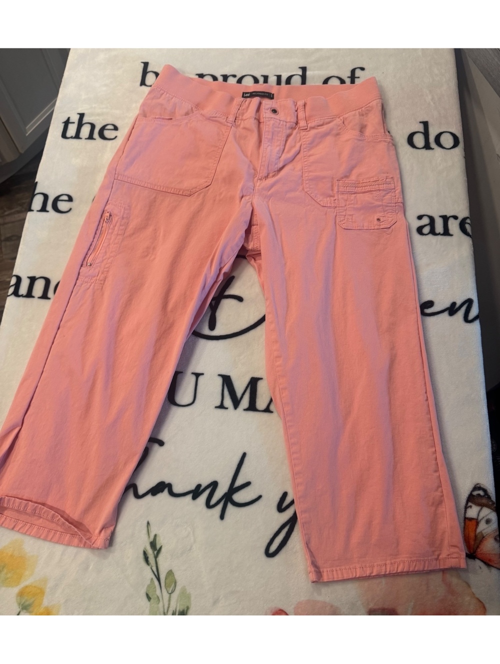 Lee relaxed-fit capri pants in coral pink, size 14